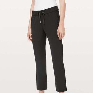 Lululemon On The Fly Pant *Woven 27", Size 8 black